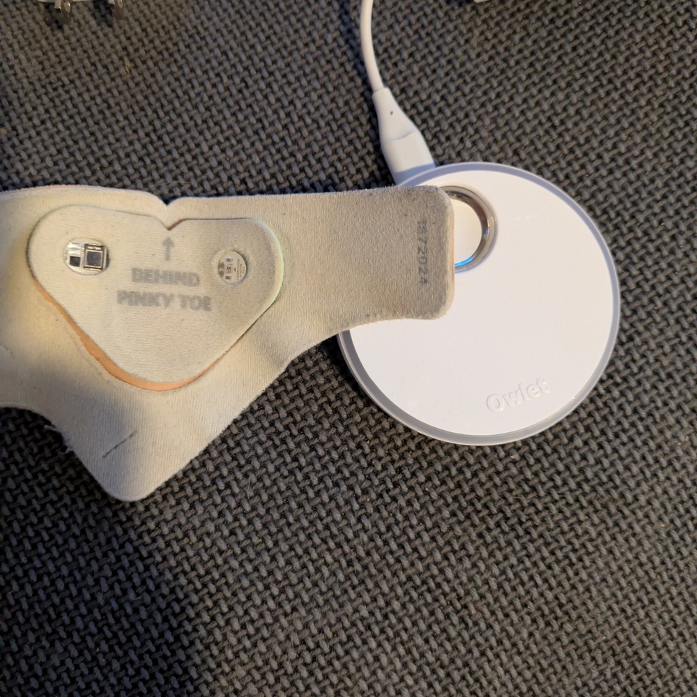 Owlet Baby Foot Wearable - Picture 2 of 6